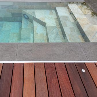 Jardins Baron terrasse bois piscine